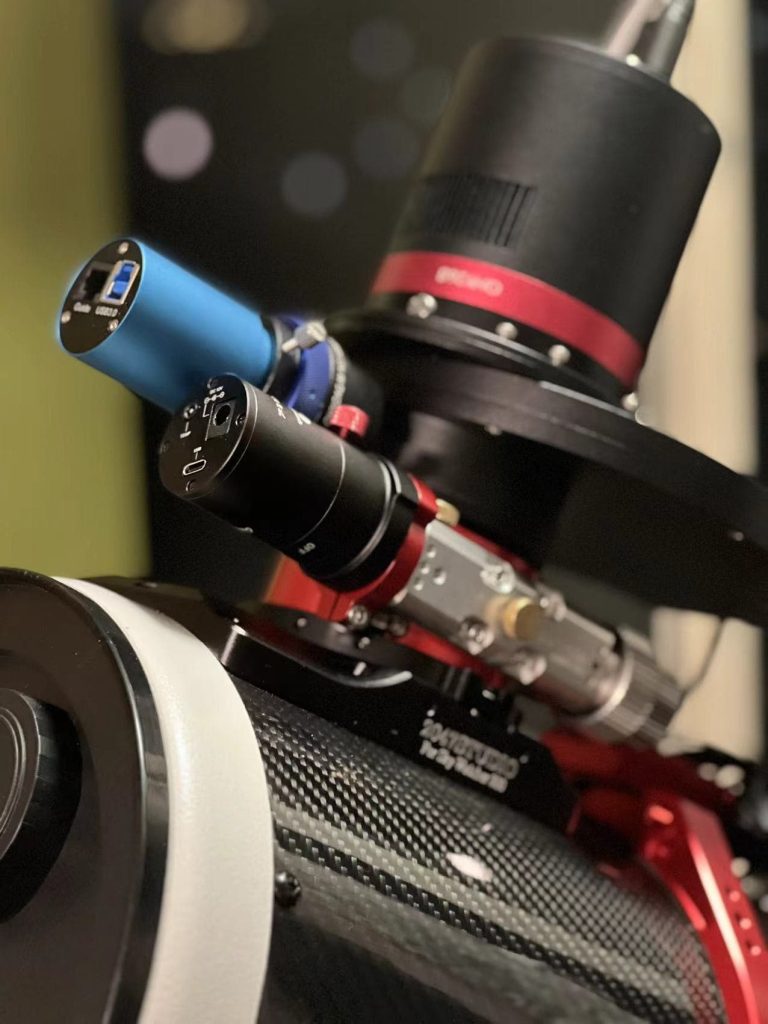 astroasis rose electronic focuser on a 2047 focuser newtonian